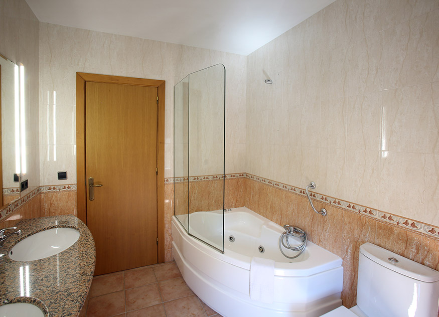 Chambre nº.4 avec jacuzzi 1 place